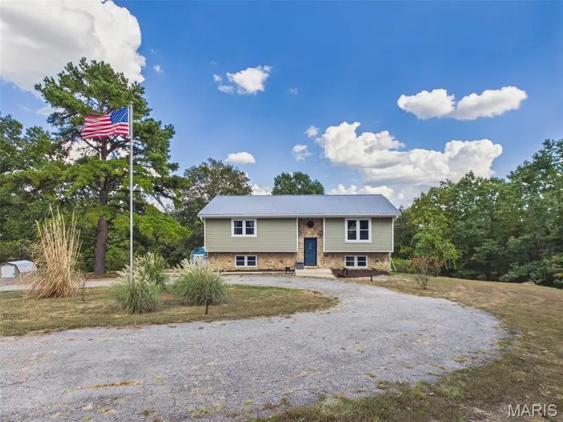13950 Haystack LN, Dixon, MO 65459