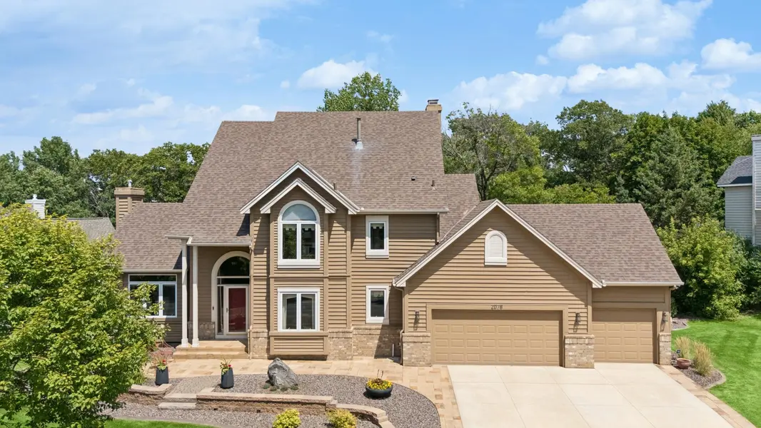 2078 Royale DR, Eagan, MN 55122