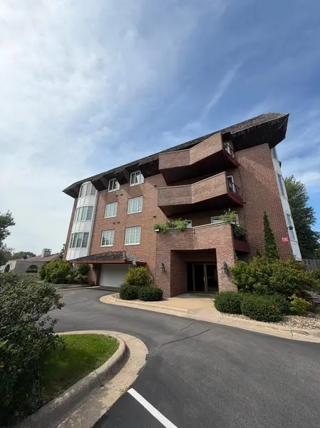 6300 Xerxes AVE S #24, Edina, MN 55423