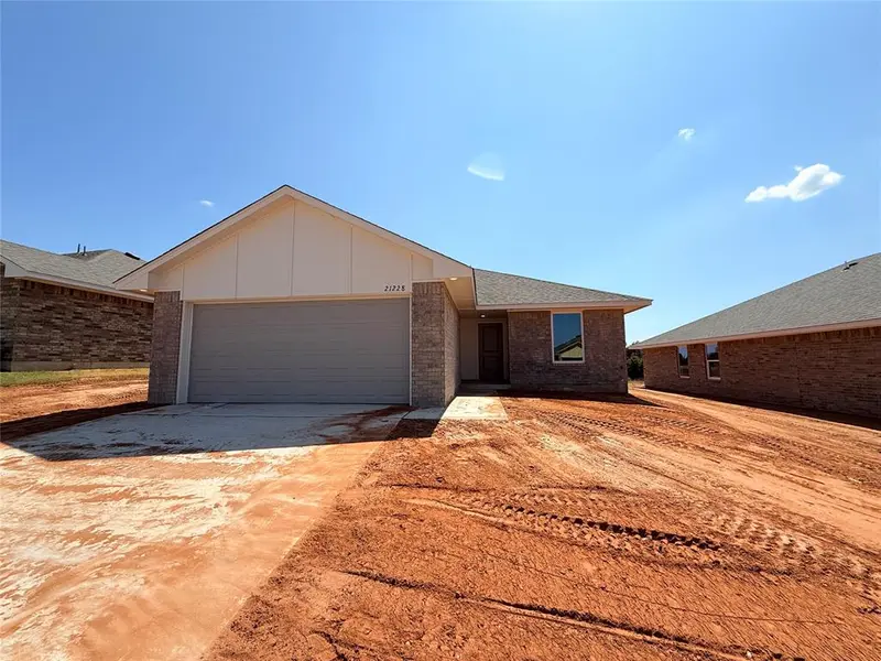 21228 SE 32nd ST, Harrah, OK 73045