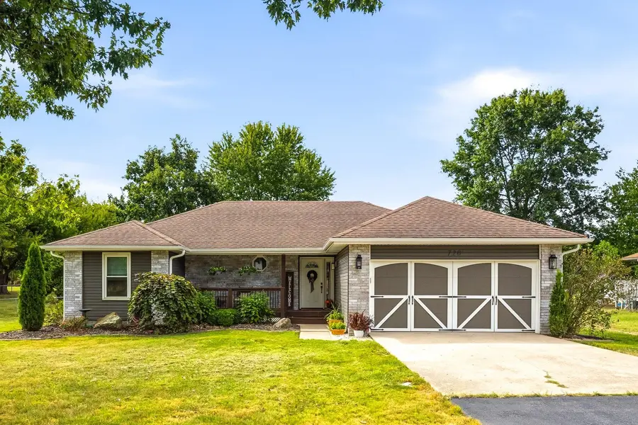 720 Lone Hickory RD, Ozark, MO 65721