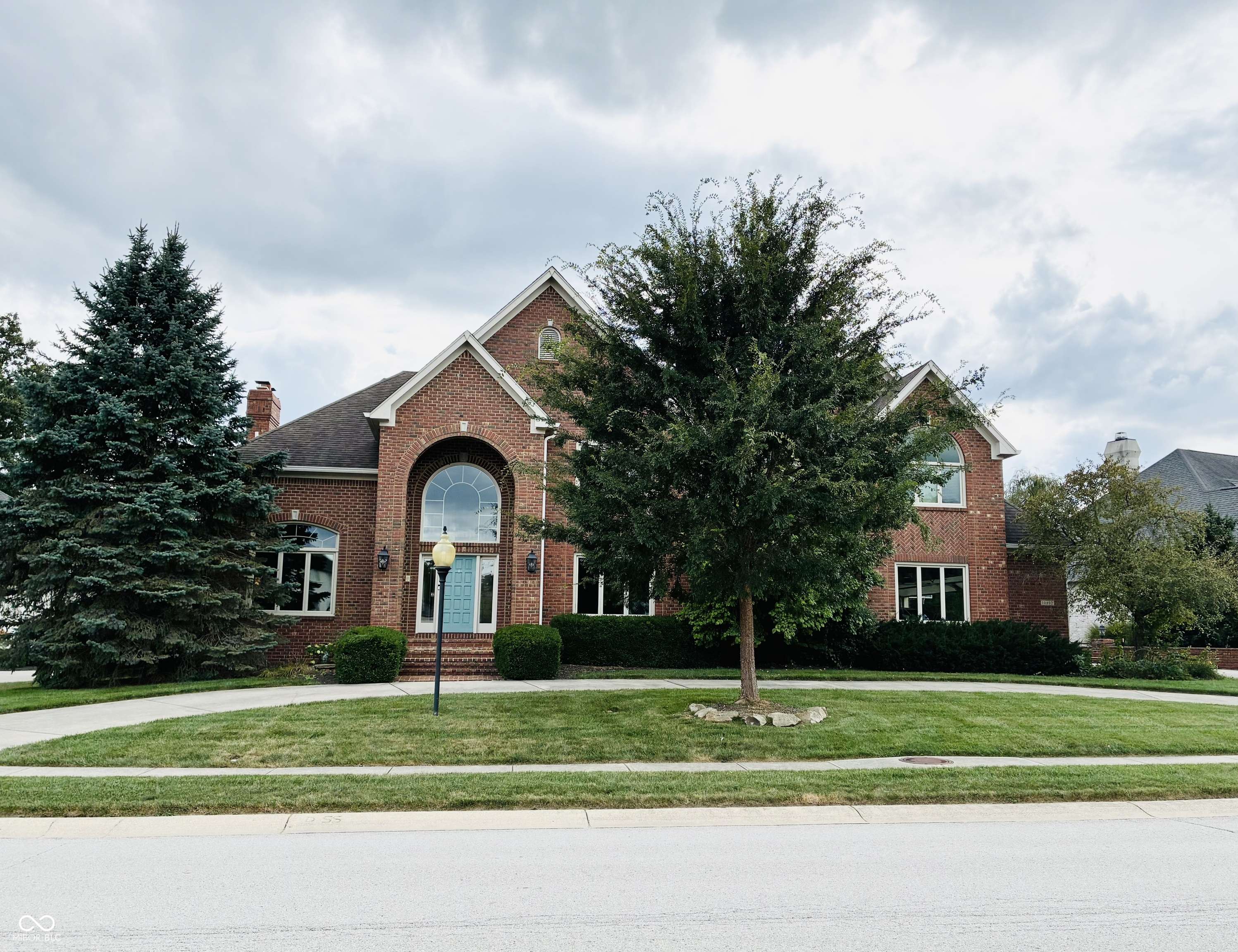 10892 Diamond DR, Carmel, IN 46032