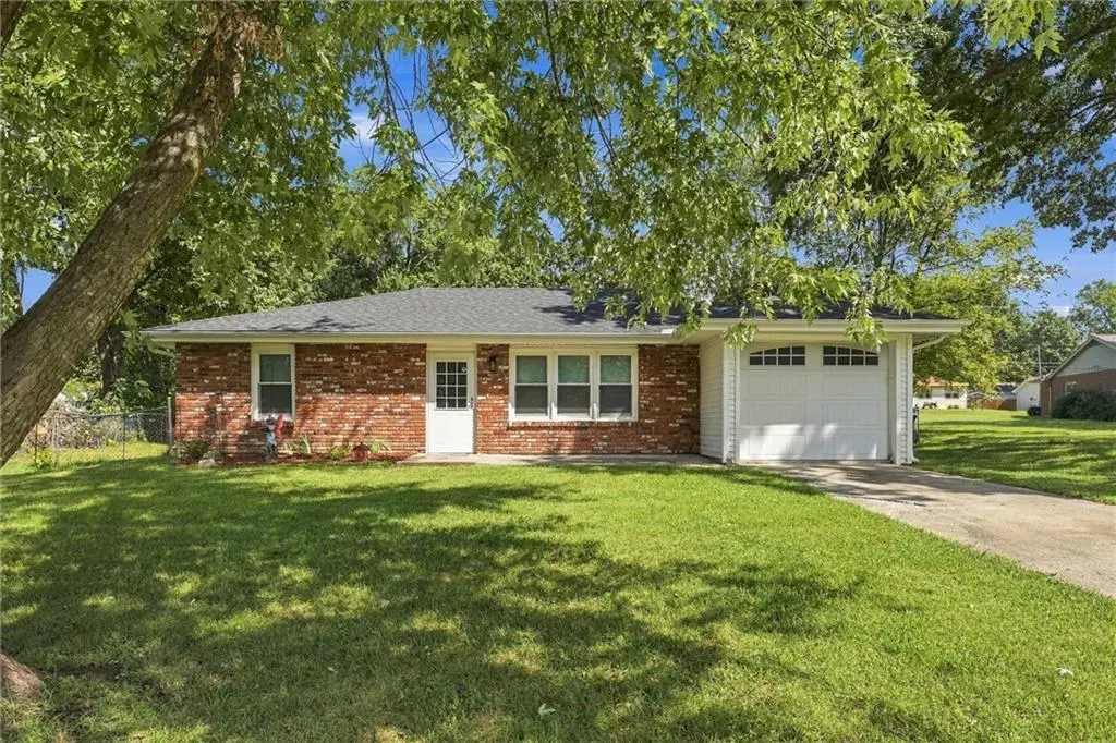 505 Quincy BLVD, Smithville, MO 64089