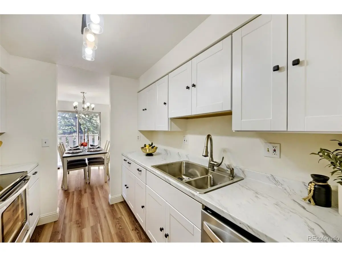 81 Newark #D, Aurora, CO 80012