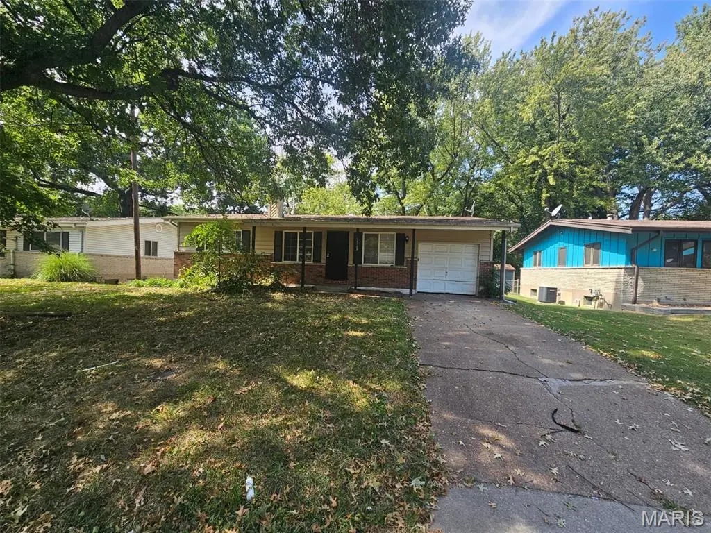 11723 Criterion AVE, St Louis, MO 63138