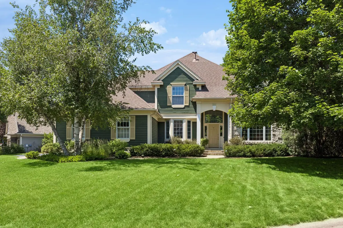 491 Harbor CT, Shoreview, MN 55126