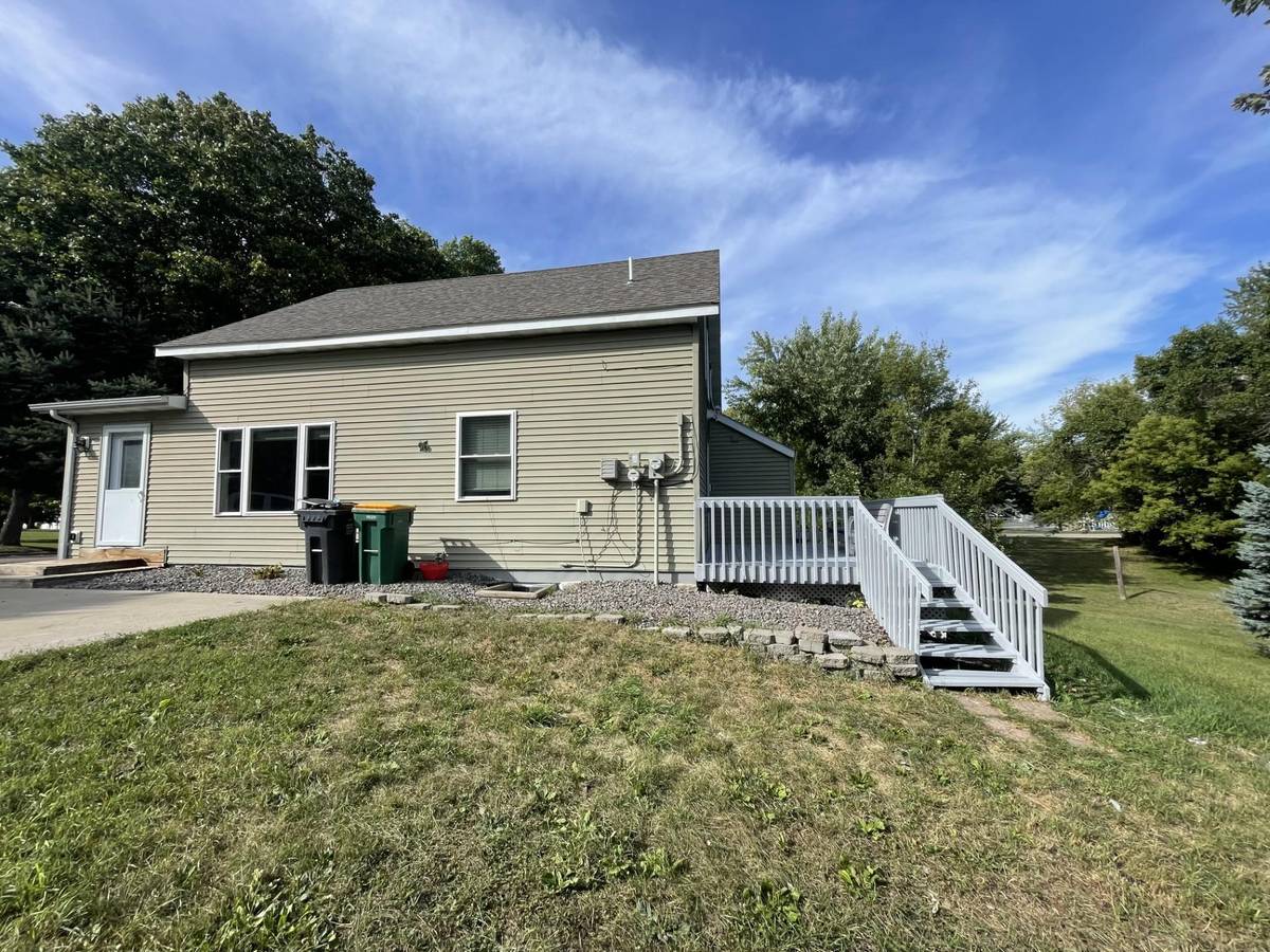 108 S Harold ST, Ivanhoe, MN 56142
