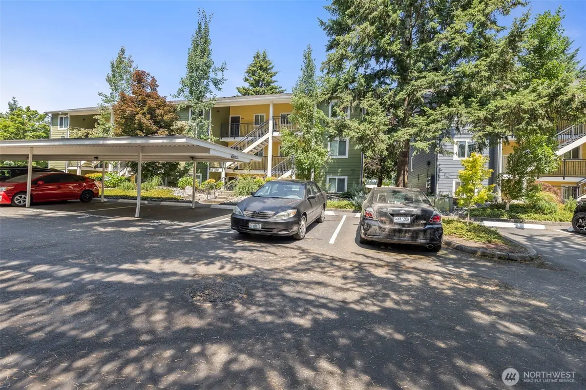 12511 SE 41st PL #A303, Bellevue, WA 98006