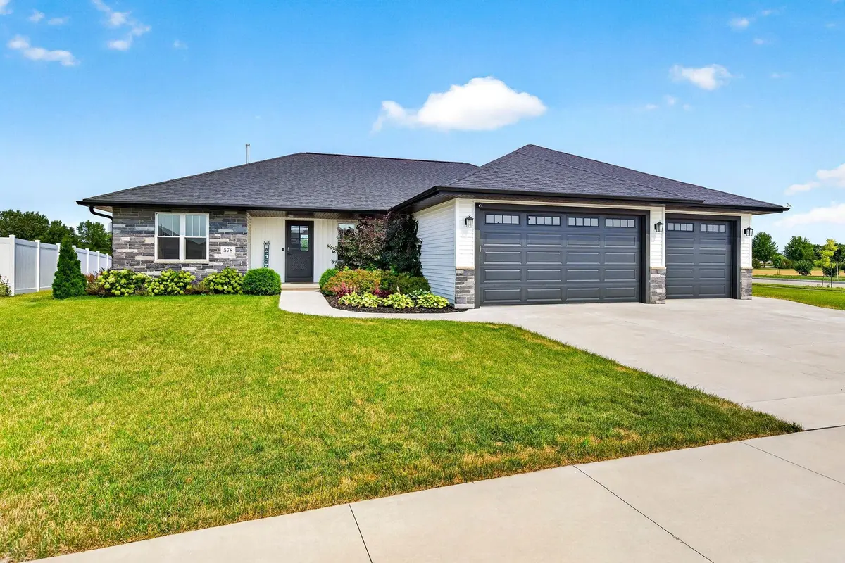 578 PAULS PL, Oshkosh, WI 54904-2904