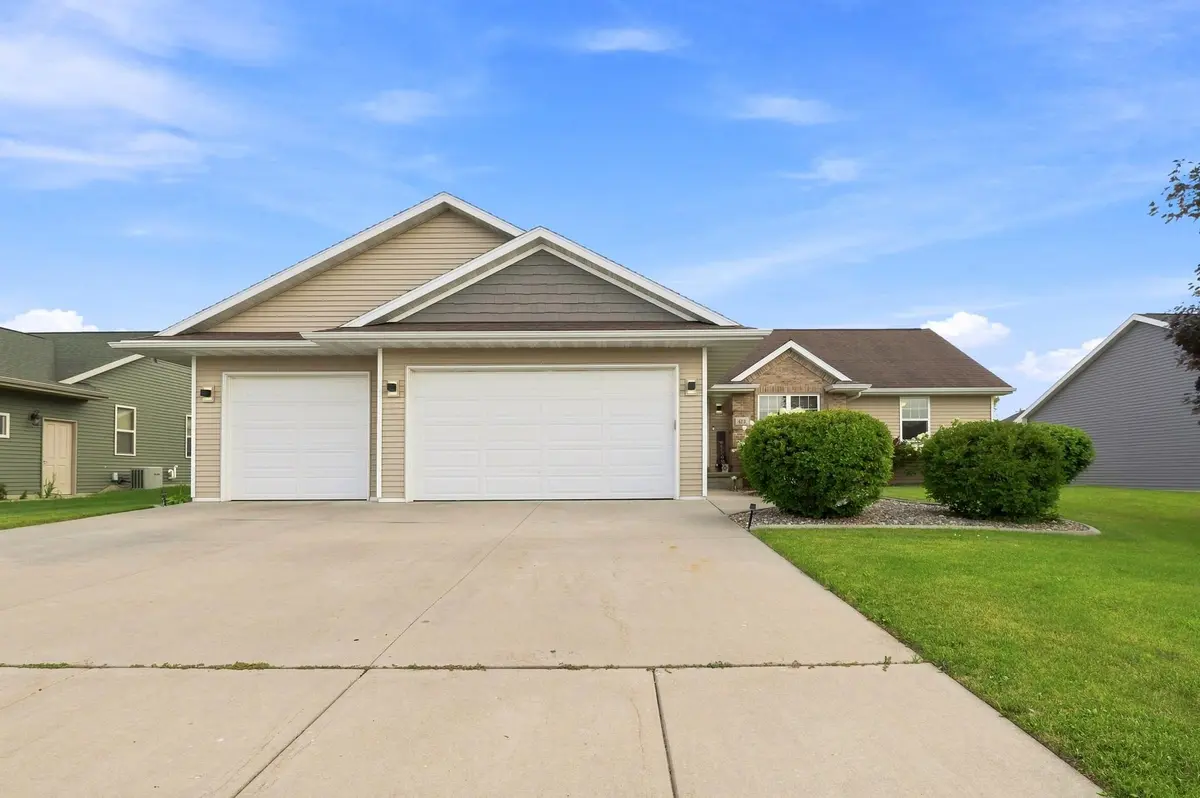 473 HARVEST HILL DR, Denmark, WI 54208