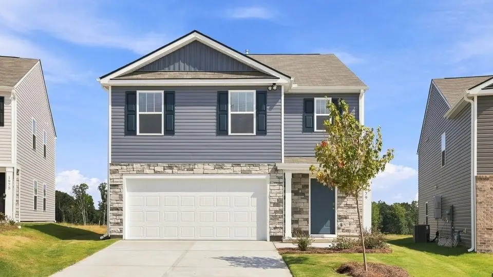 1979 Gracie DR, Woodruff, SC 29388