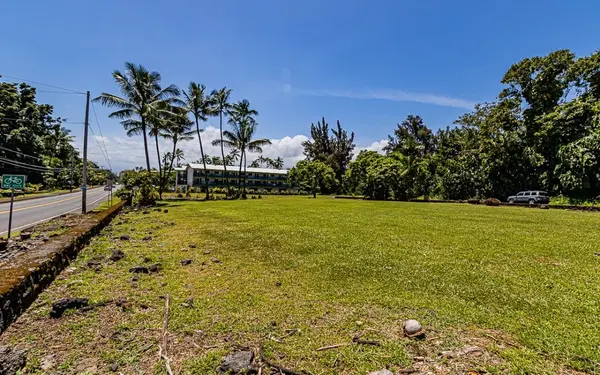 176 APAPANE RD, Hilo, HI 96720