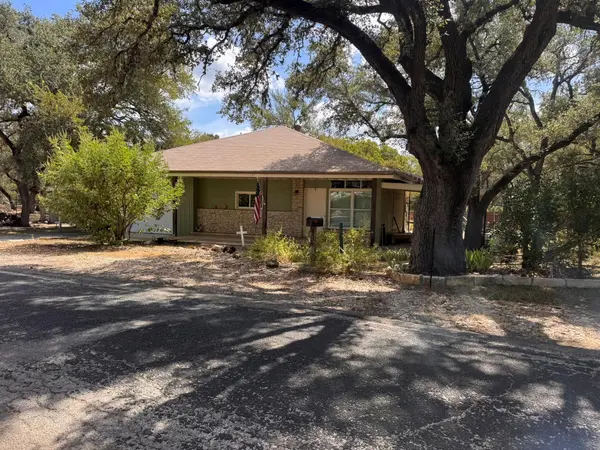 13 Presidio RD, Wimberley, TX 78676