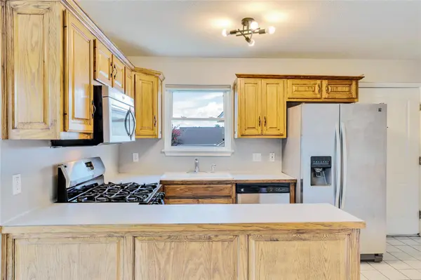 2305 Stratford DR, Round Rock, TX 78664