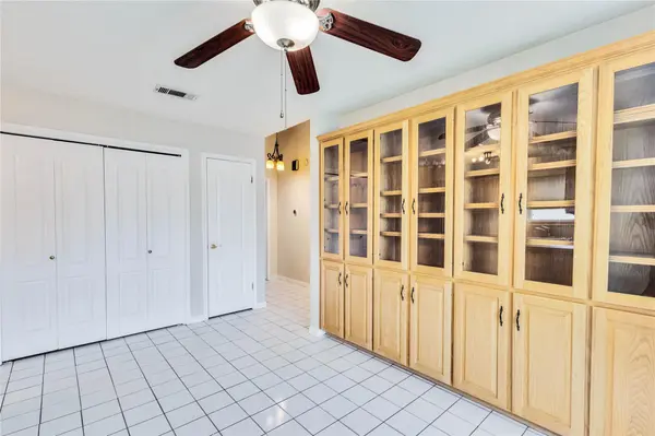 2305 Stratford DR, Round Rock, TX 78664