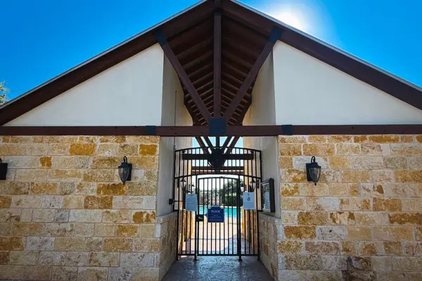 112 Hiram Cook, Blanco, TX 78606