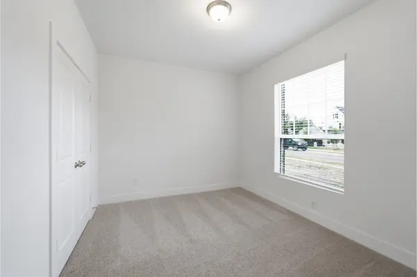 252 Villars DR, Salado, TX 76571