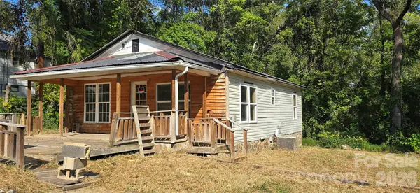 502 Healan PL NW, Lenoir, NC 28645