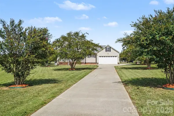 520 White Dove CT, Rock Hill, SC 29730