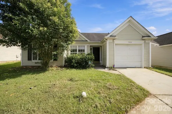 7422 Stone Mountain CT, Charlotte, NC 28262