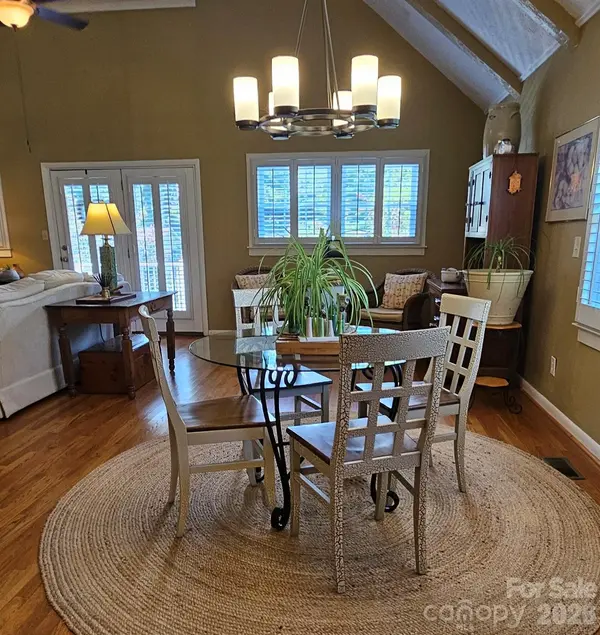56 Candler Heights RD, Candler, NC 28715
