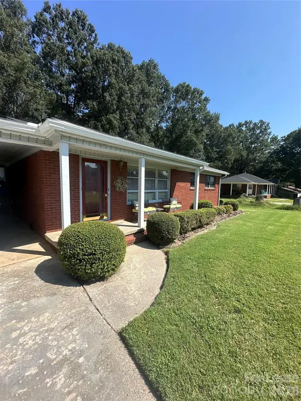 74 Fleetwood DR SW, Concord, NC 28027