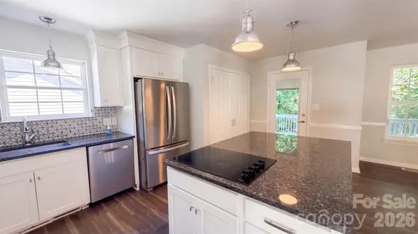6226 Dumont LN, Charlotte, NC 28269