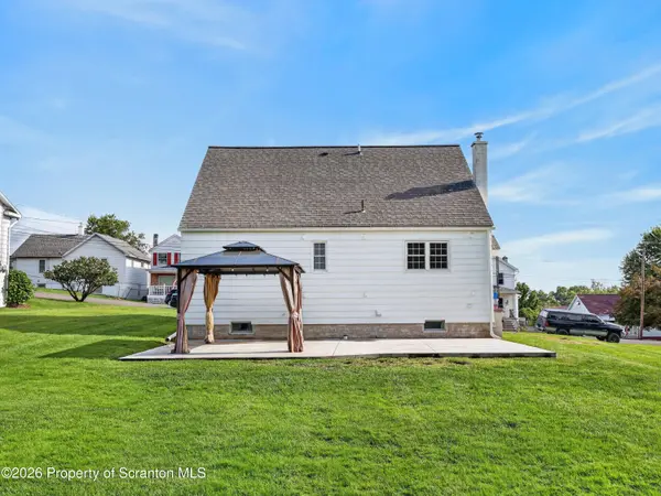 1244 Bennett ST, Old Forge, PA 18518