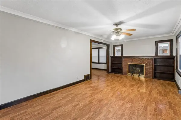 6132 Holmes ST, Kansas City, MO 64110