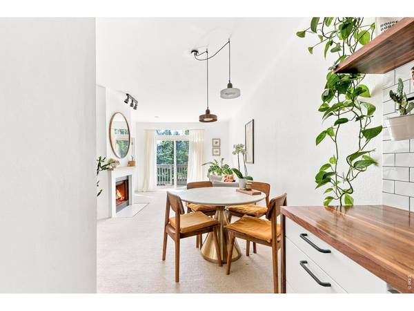 7436 Singing Hills #J, Boulder, CO 80301