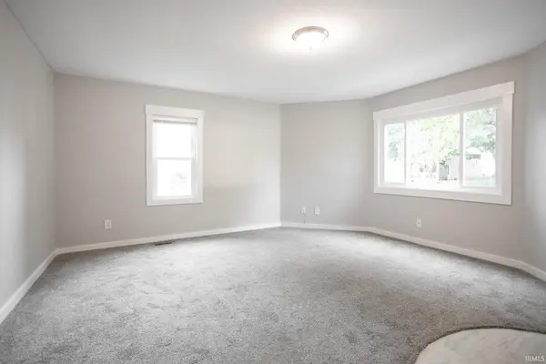 915 N Jackson ST, Bloomington, IN 47404