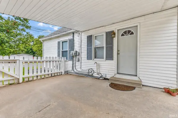8640 Old Blairsville RD, Wadesville, IN 47638-9713