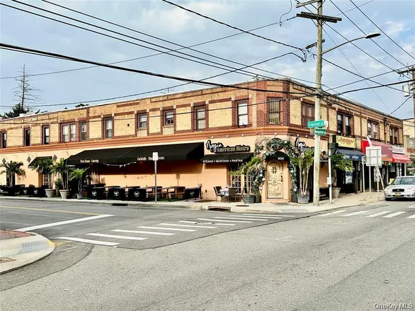 918 Hempstead TPKE #4, Franklin Square, NY 11010