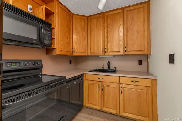 10-01 162 ST #4A, Beechhurst, NY 11357