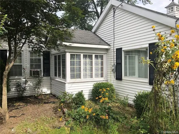 17 Brookside RD, Monroe, NY 10950