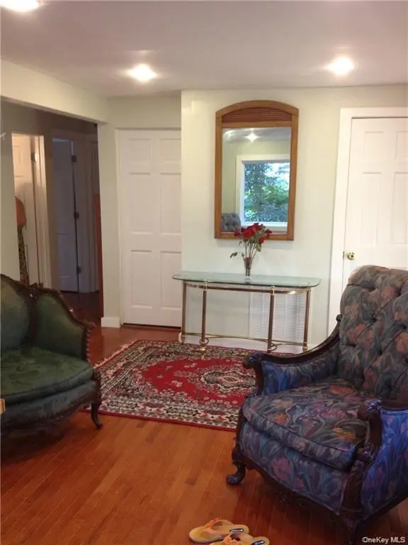 17 Brookside RD, Monroe, NY 10950