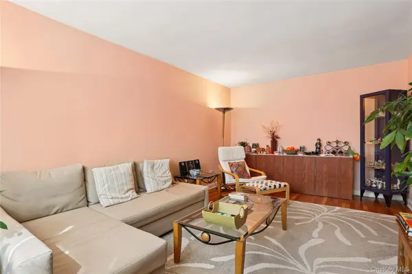 33-26 92nd ST #6R, Jackson Heights, NY 11372