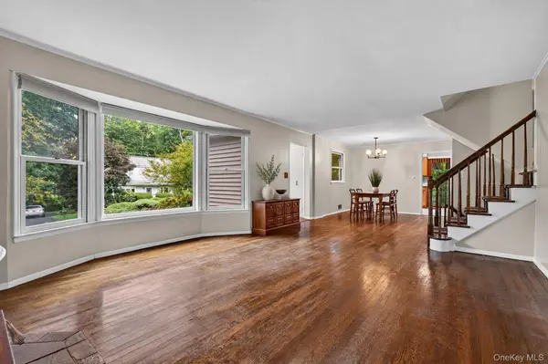 9 Verne PL, Hartsdale, NY 10530