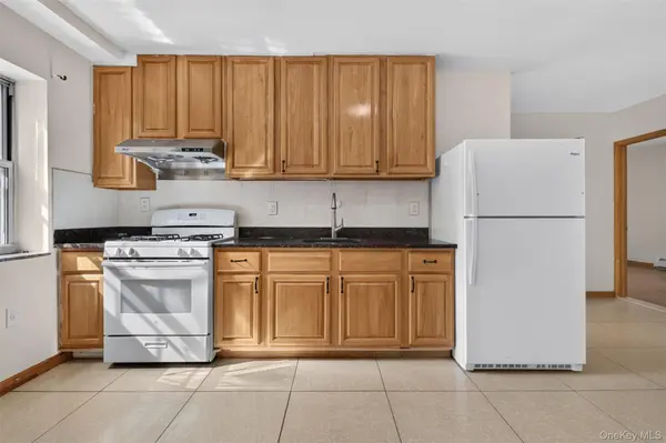 11245 39th AVE #1E, Corona, NY 11368