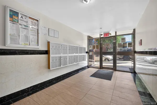 11245 39th AVE #1E, Corona, NY 11368