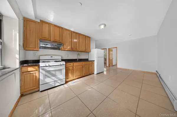 11245 39th AVE #1E, Corona, NY 11368