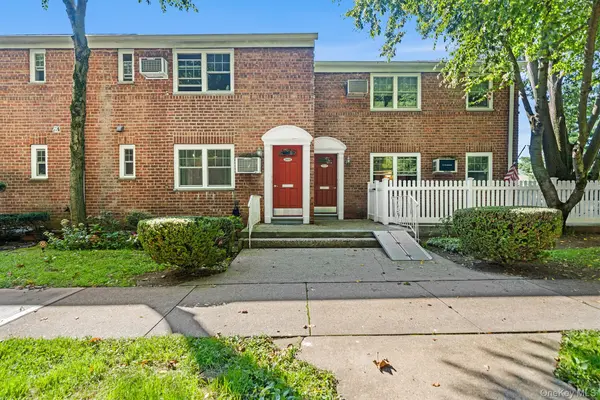 230-04 Kingsbury AVE #A, Oakland Gardens, NY 11364
