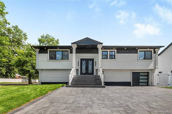 274 Central Park RD, Plainview, NY 11803