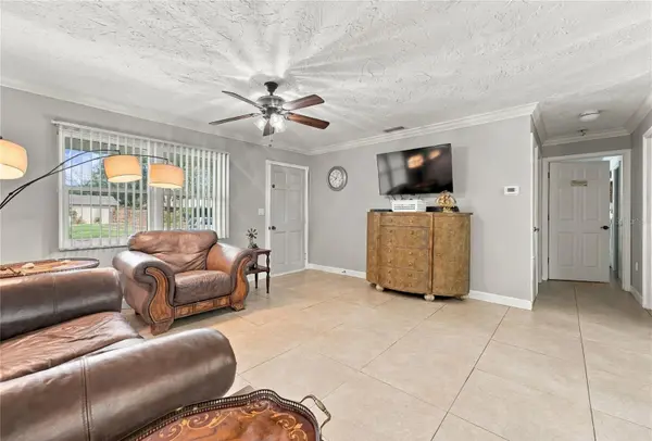 2143 AMANDA DR, Sarasota, FL 34232