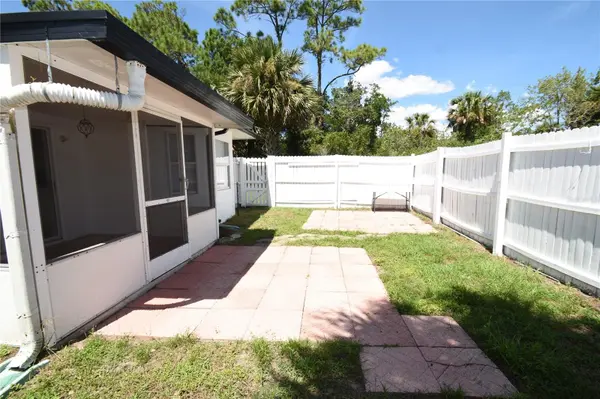 90 SLEEPY HOLLOW TRL, Palm Coast, FL 32164
