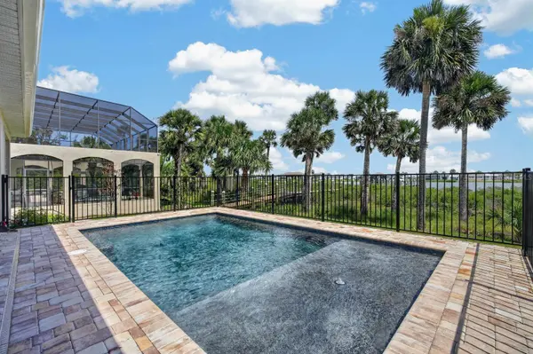 31 S RIVERWALK DR, Palm Coast, FL 32137