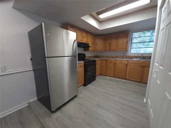 8413 BARRETT PL, Tampa, FL 33617