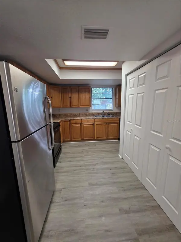 8413 BARRETT PL, Tampa, FL 33617