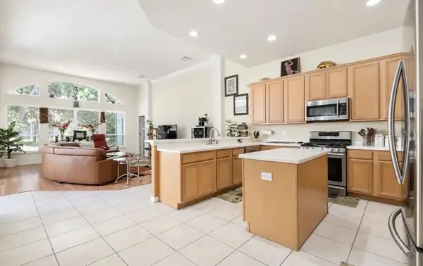 8357 GOLDEN PRAIRIE DR, Tampa, FL 33647