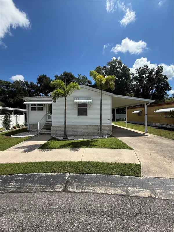 6100 62ND AVE N #17, Pinellas Park, FL 33781